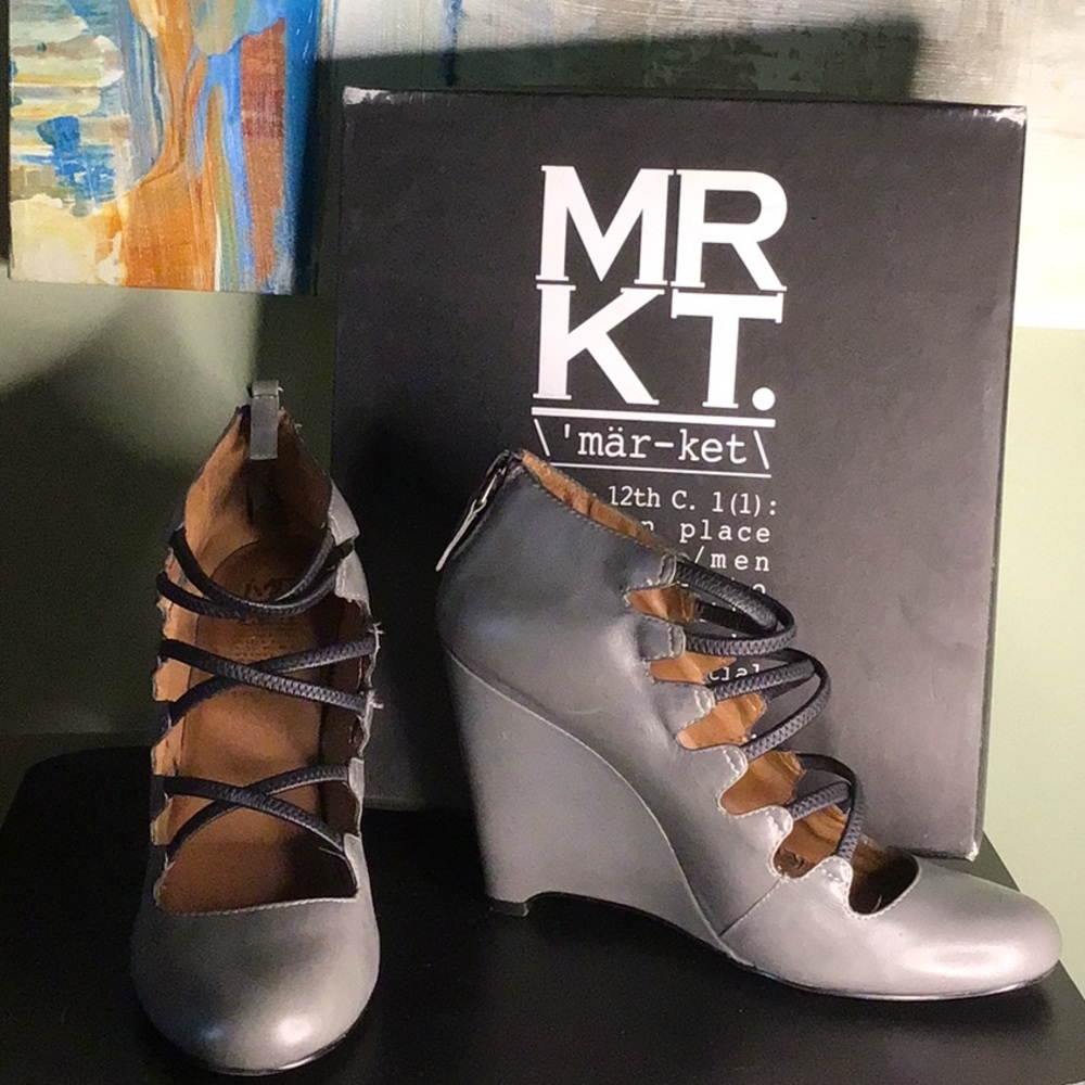 Gray leather wedge heel